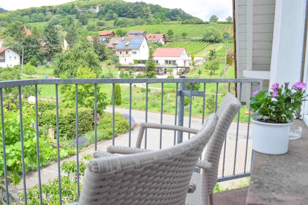 Castell Hotel & Restaurant Leinsweiler Bagian luar foto