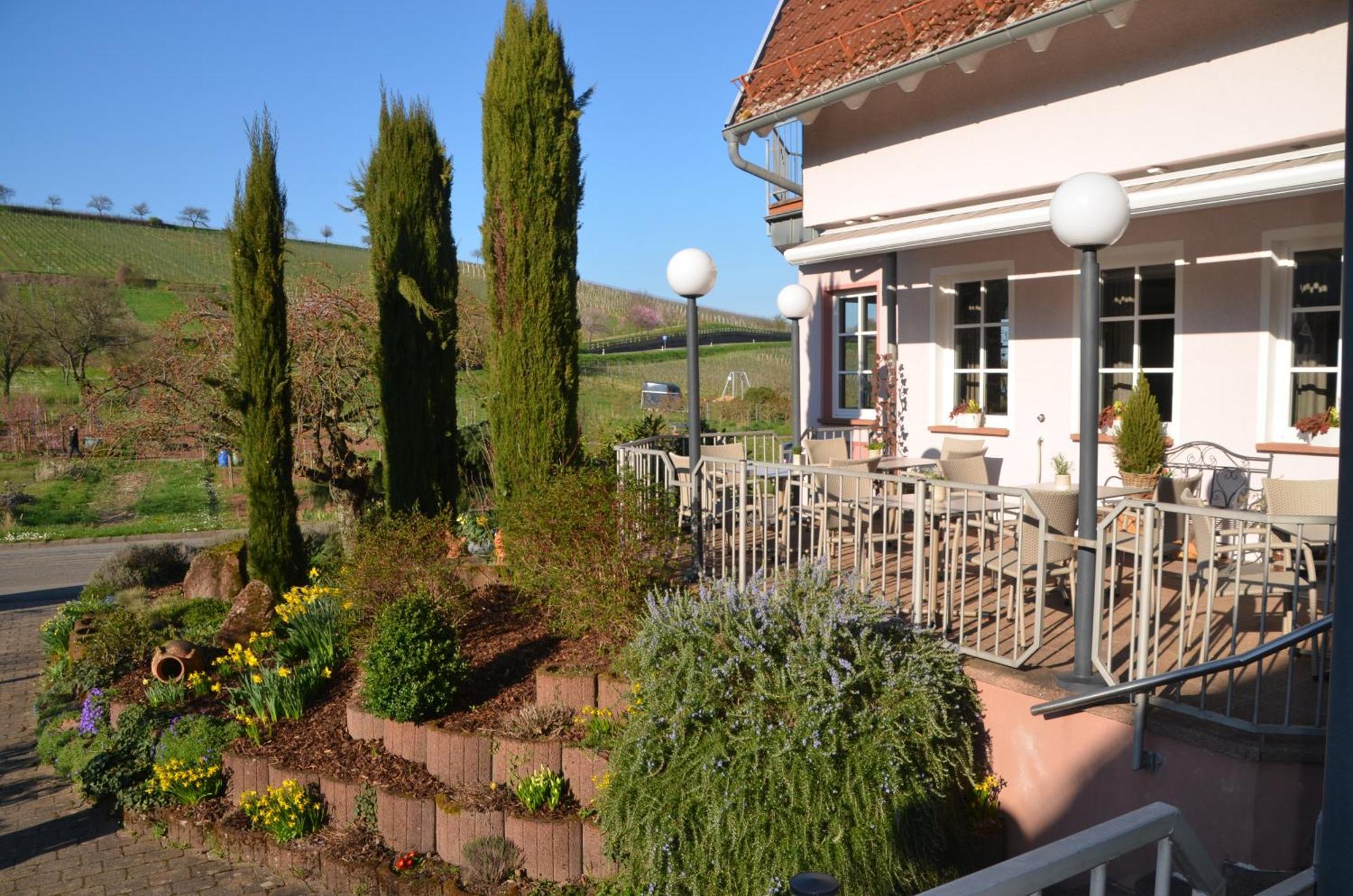 Castell Hotel & Restaurant Leinsweiler Bagian luar foto
