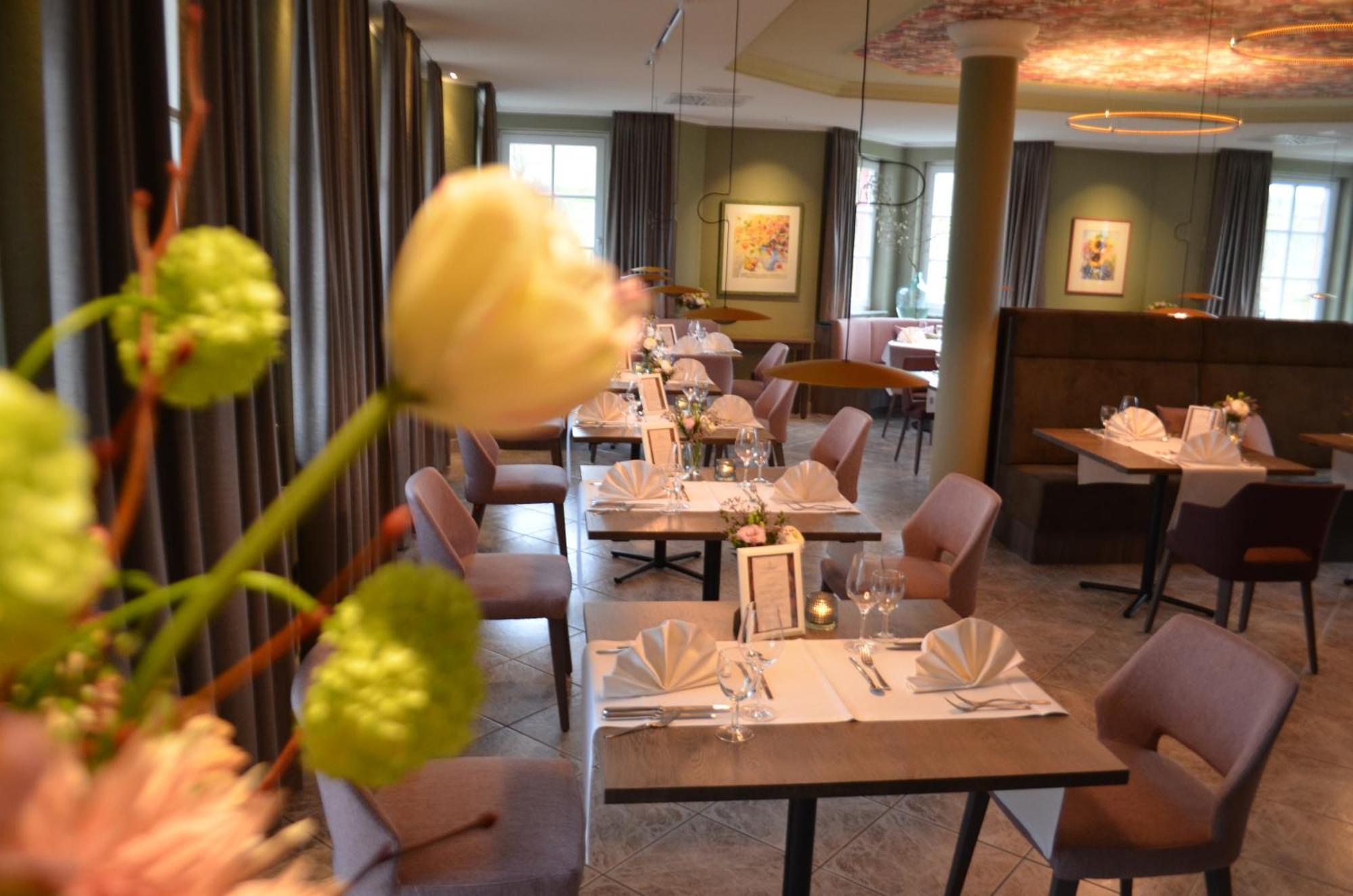 Castell Hotel & Restaurant Leinsweiler Bagian luar foto