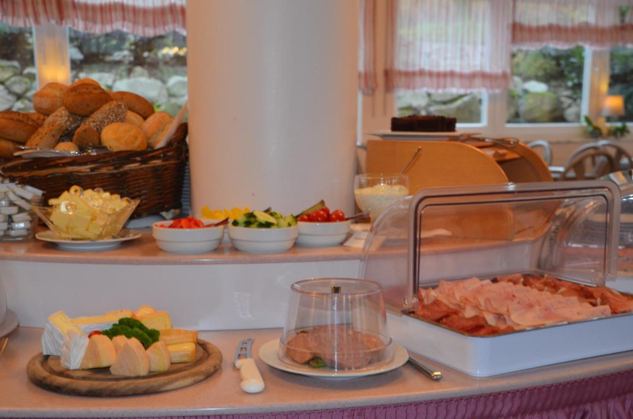 Castell Hotel & Restaurant Leinsweiler Bagian luar foto